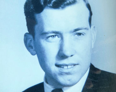 LenMorrisSmartYoungMan370x300